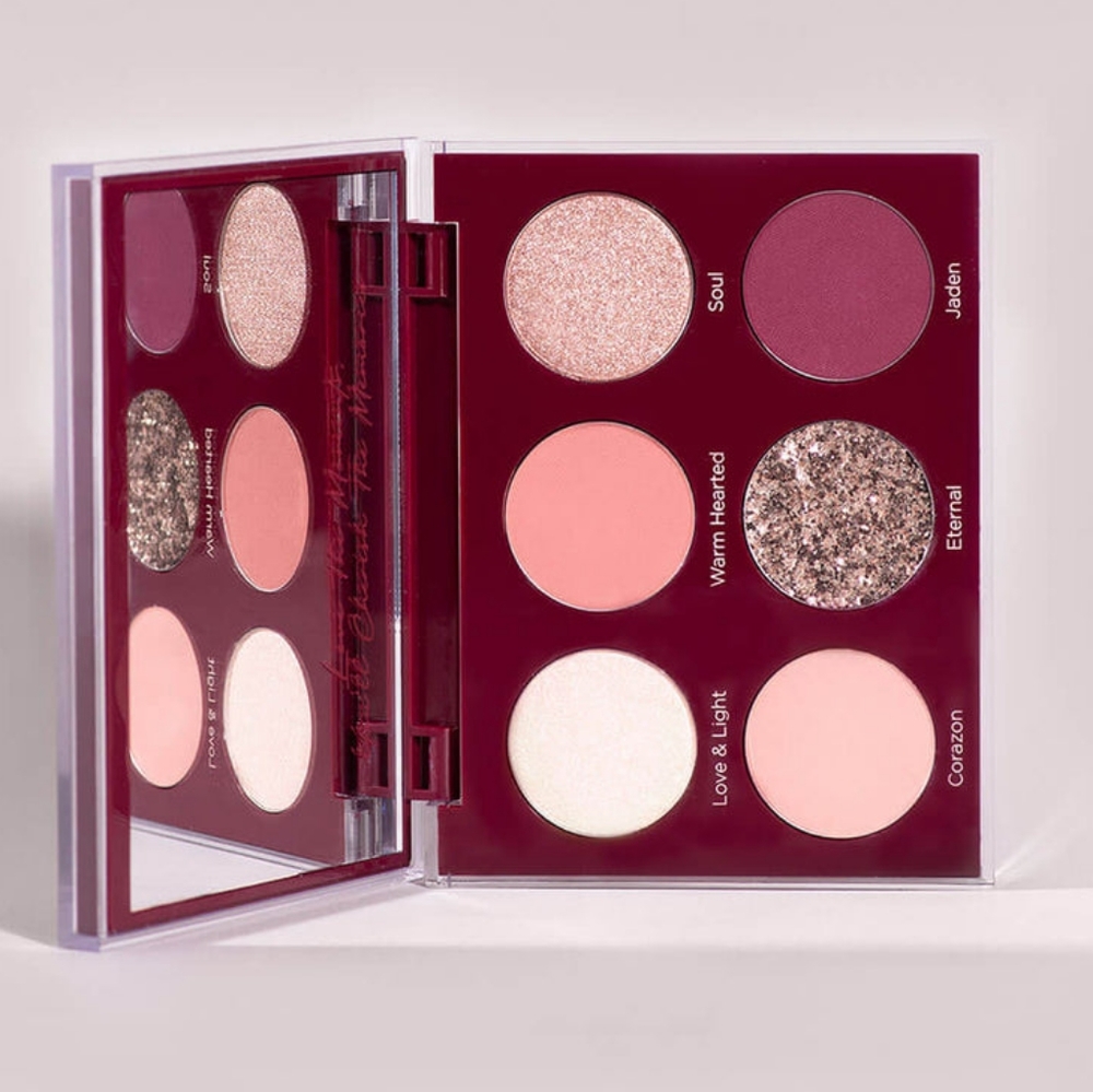 New Dominique Cosmetics Unconditional Eyeshadow Palette Women's Makeup Glam - Picture 4 of 14